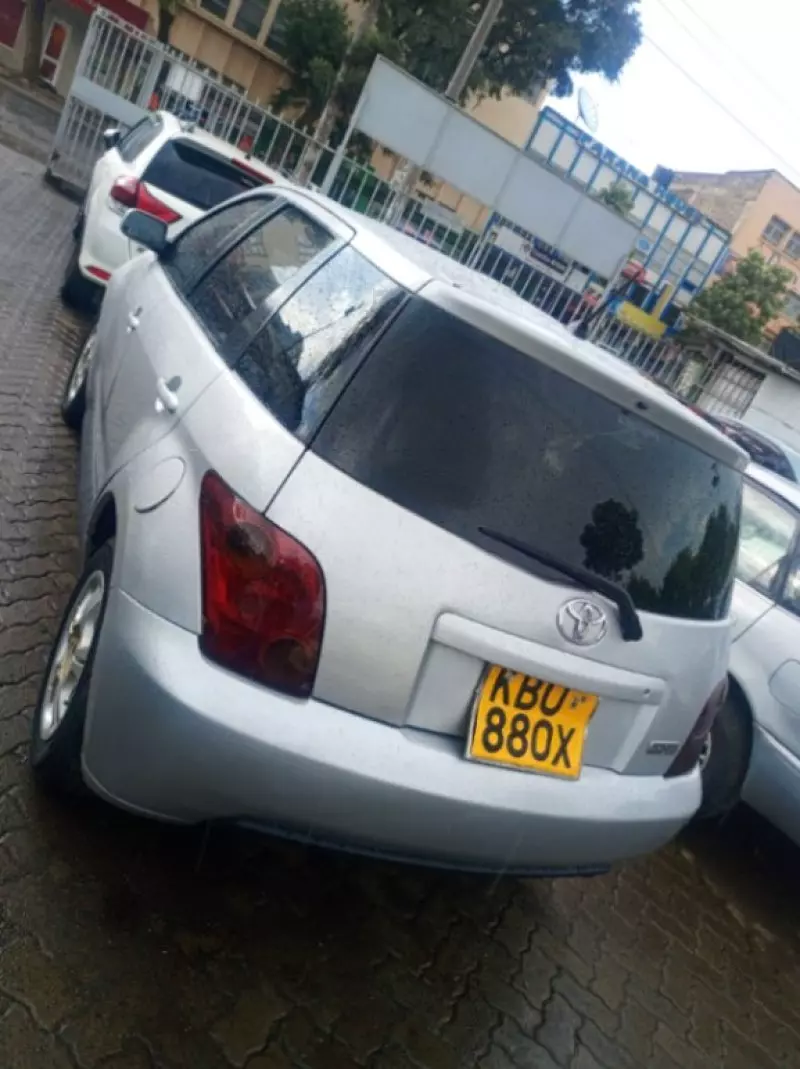 Toyota Ist    - 2007