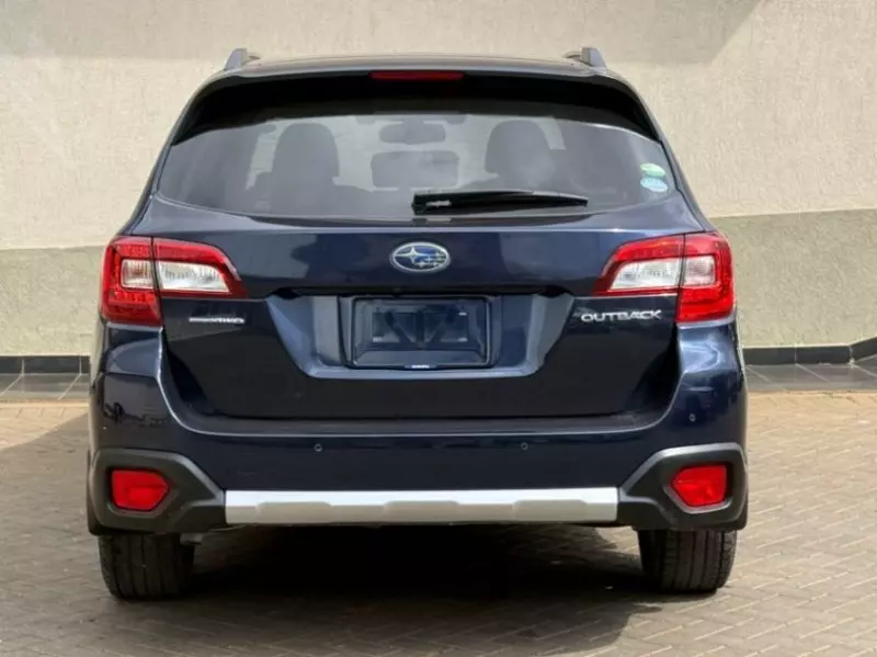 Subaru Outback   - 2018