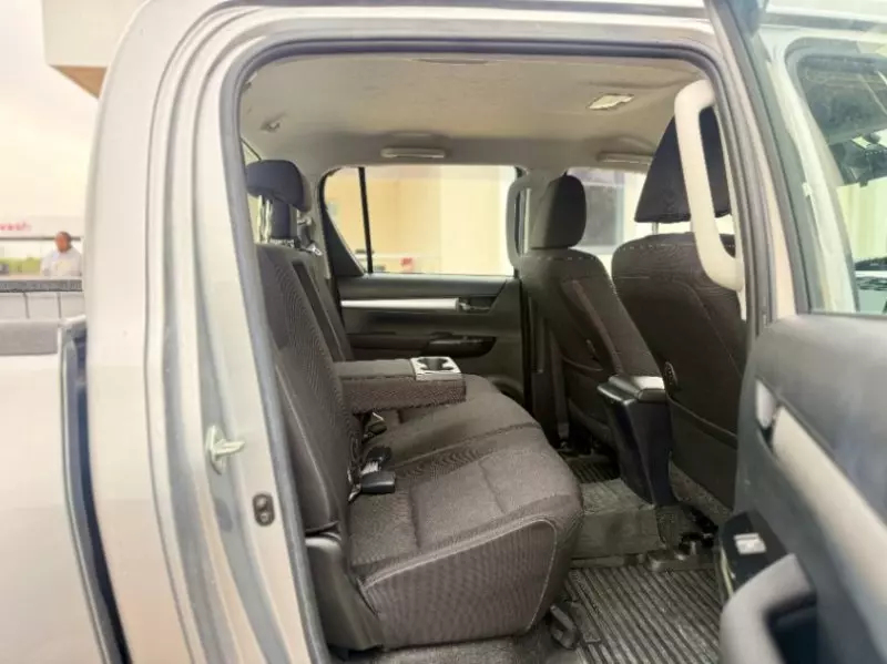 Toyota Hilux   - 2020