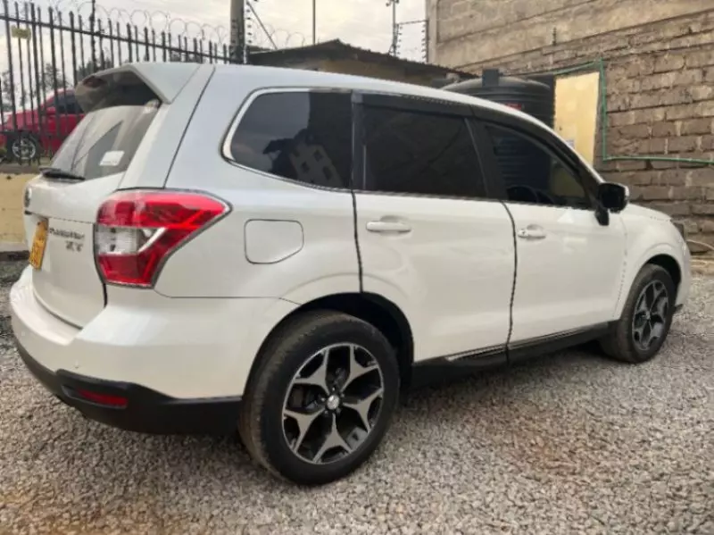 Subaru Forester   - 2015