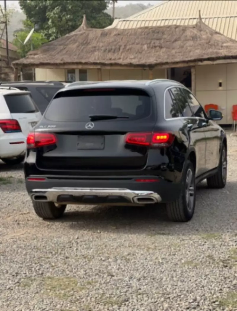 Mercedes-Benz GLC-Class   - 2021