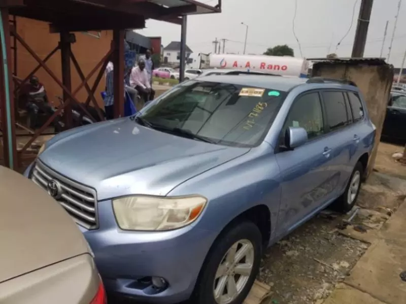 Toyota Highlander   - 2009