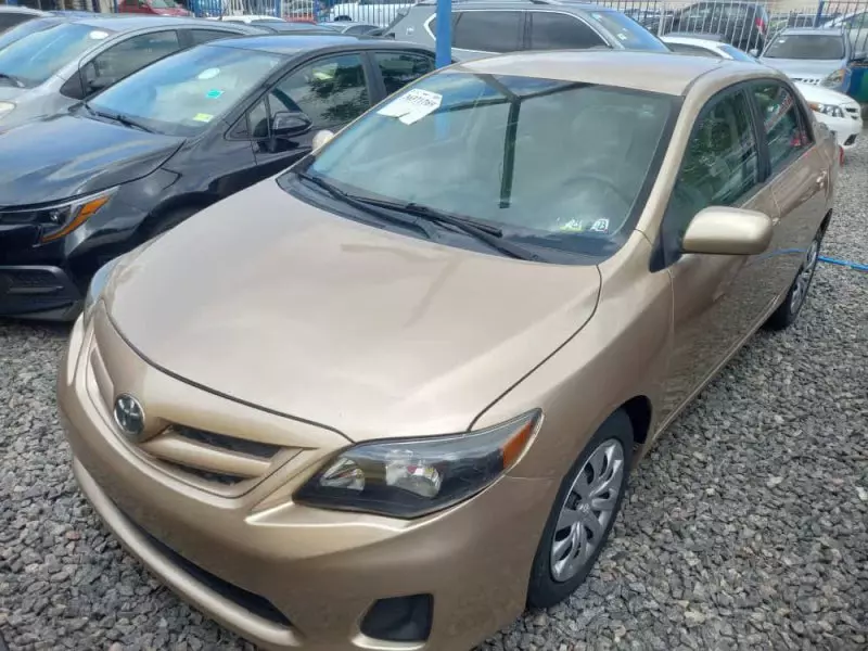 Toyota Corolla   - 2013