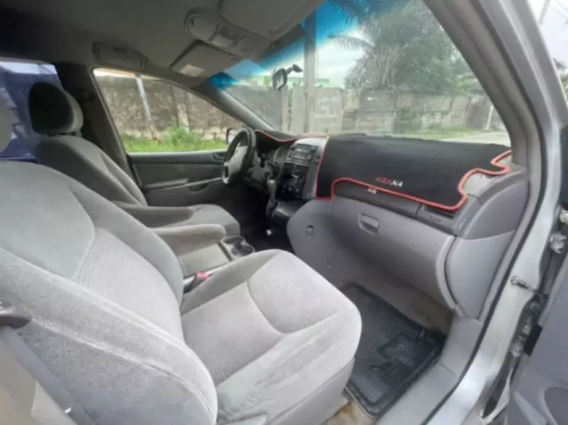 Toyota Sienna   - 2008