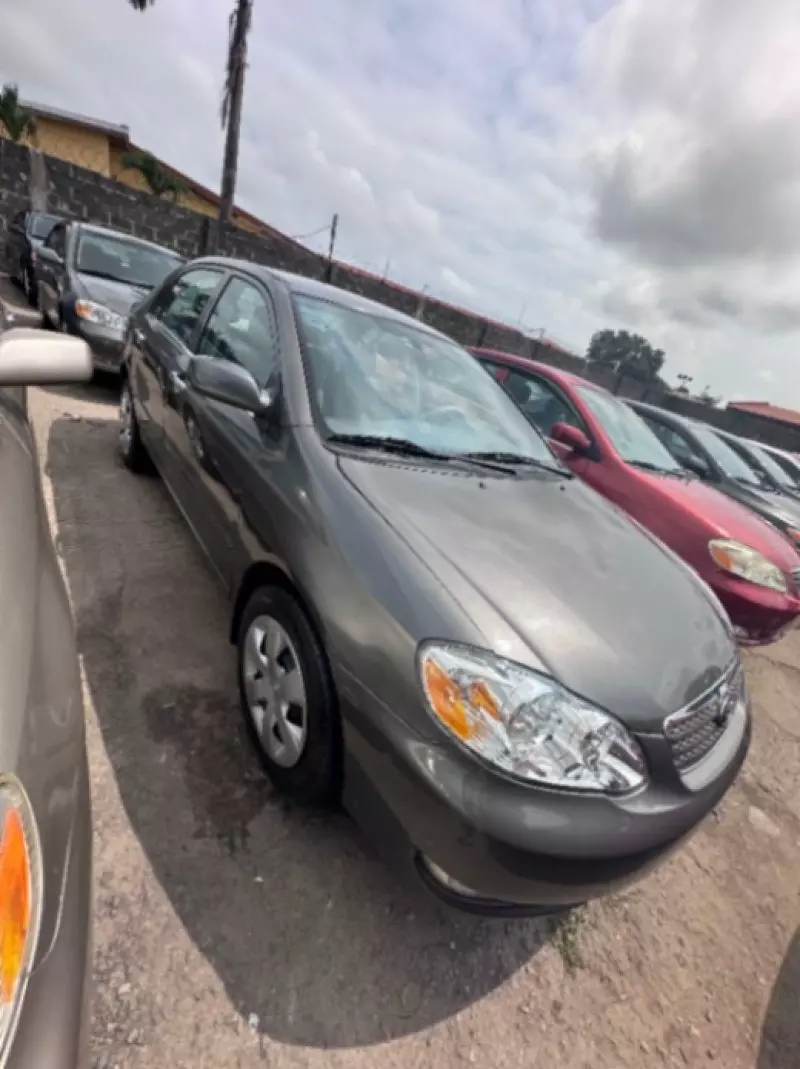Toyota Corolla   - 2013