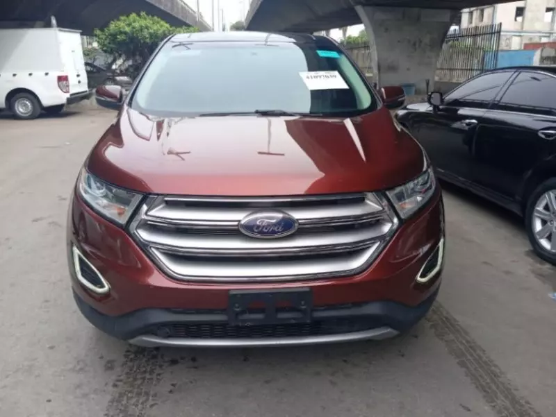 Ford Edge   - 2015
