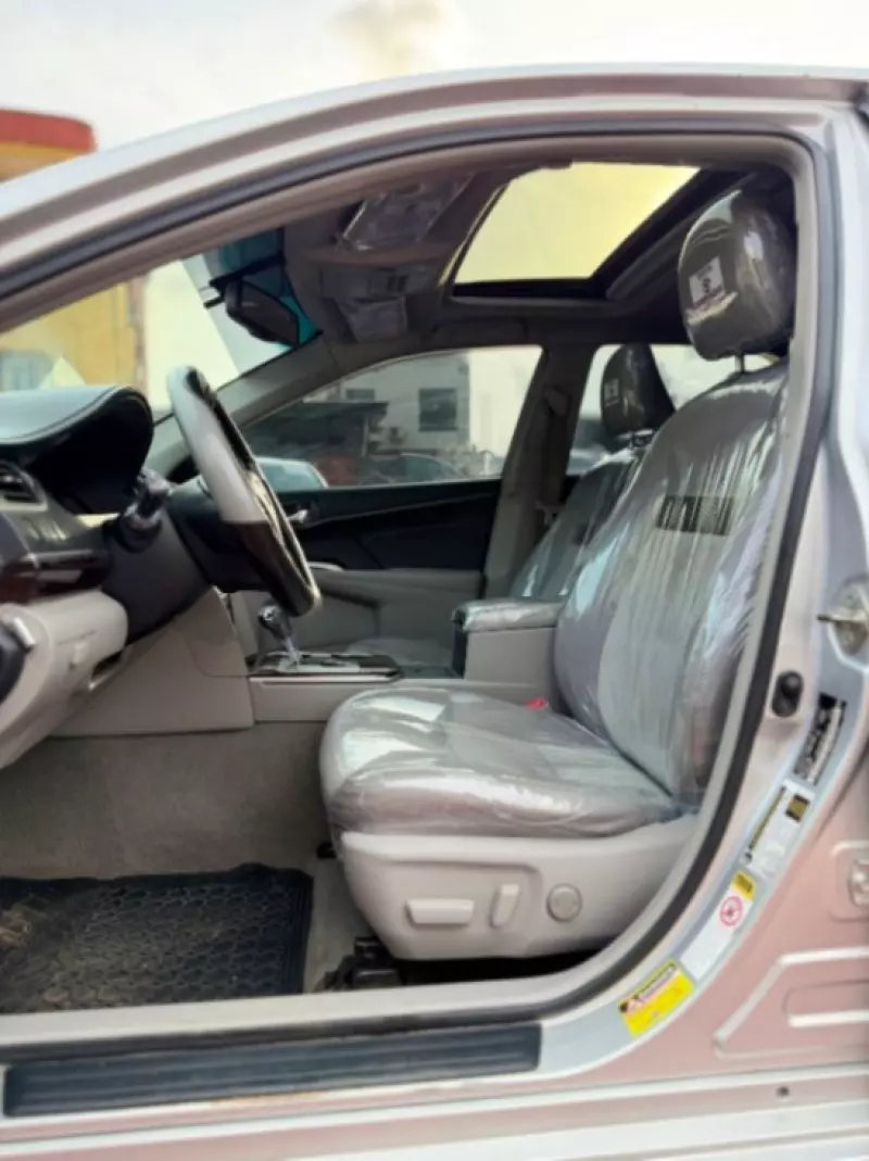 Toyota Camry   - 2014