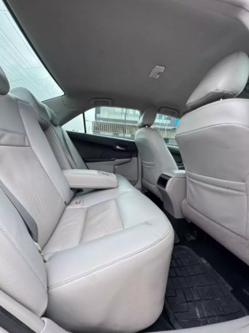 Toyota Camry   - 2013