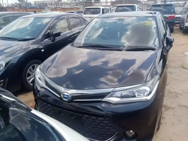 Toyota Fielder hybrid    - 2016