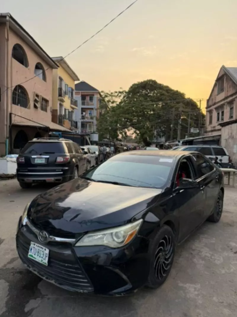 Toyota Camry   - 2015