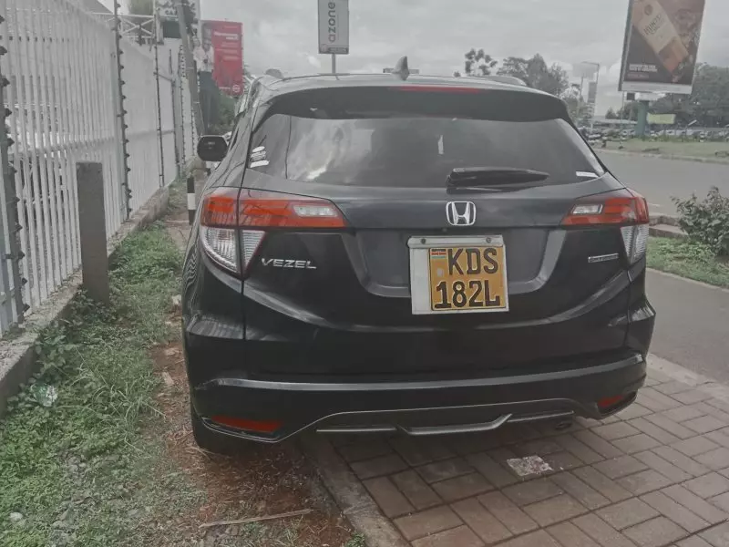 Honda Vezel Hybrid   - 2017
