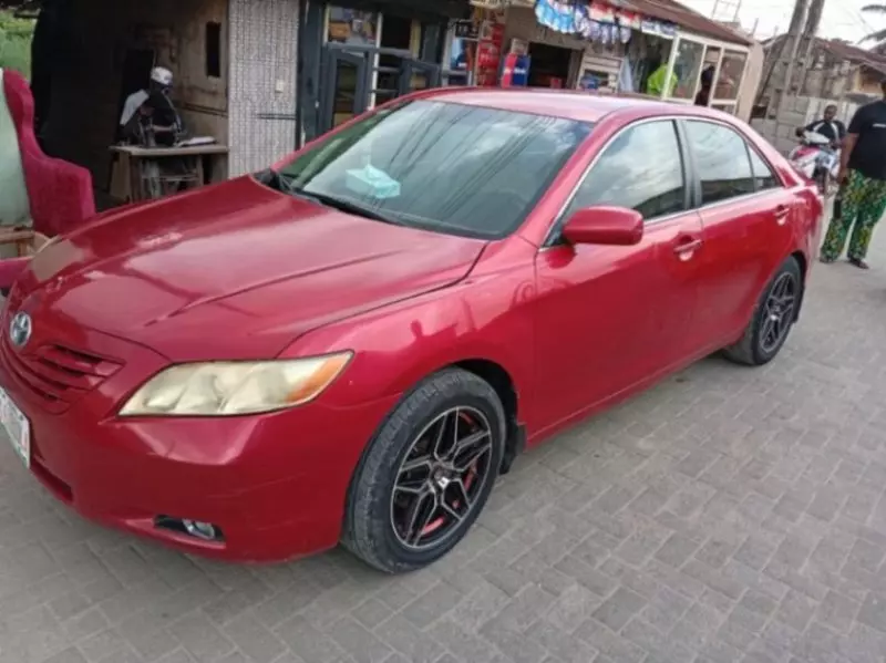 Toyota Camry - 2008
