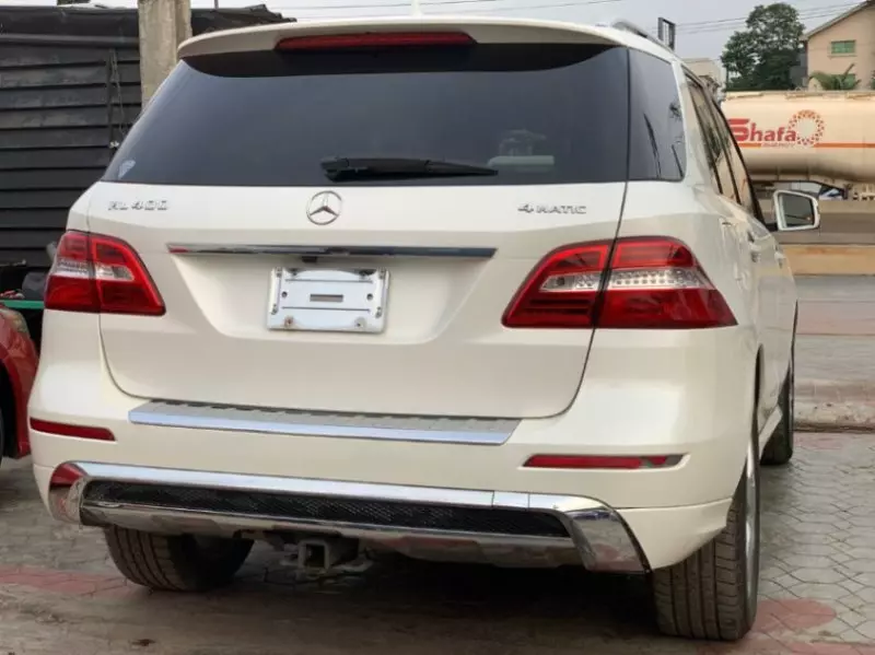 Mercedes-Benz ML 400