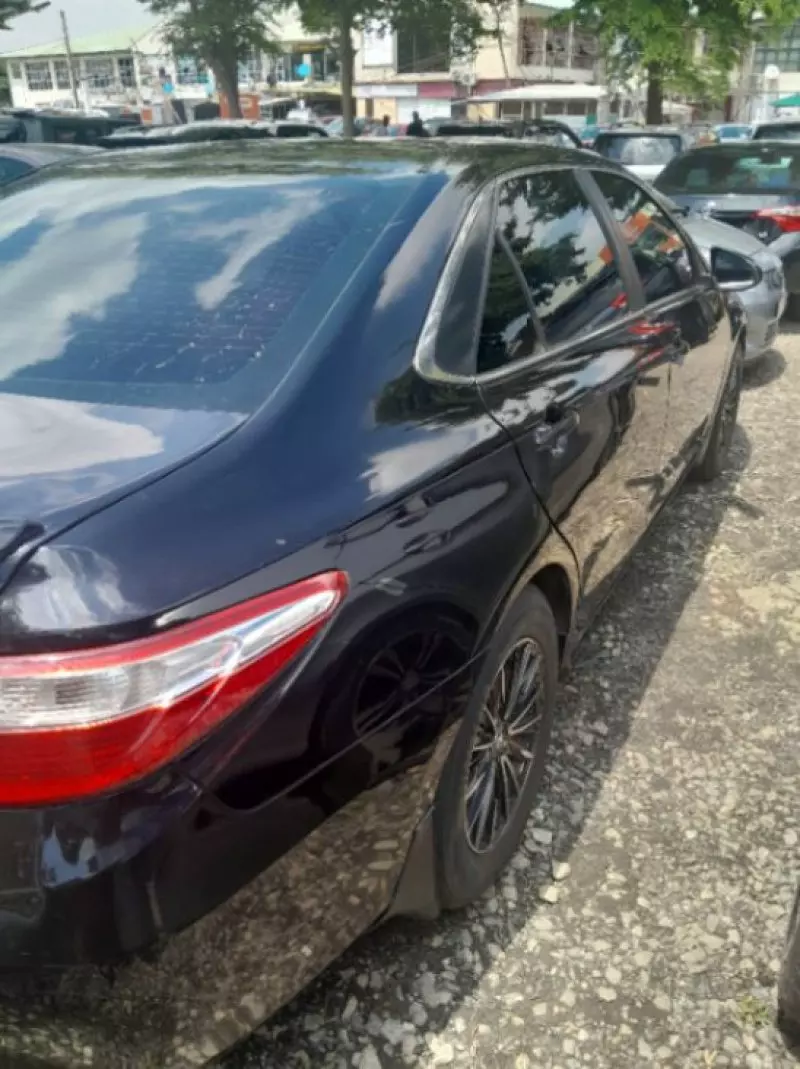 Toyota Camry   - 2017