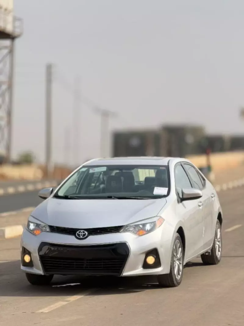Toyota Corolla   - 2015