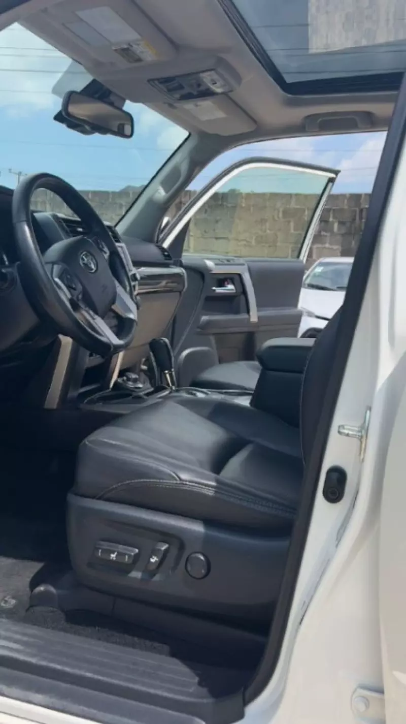 Toyota Highlander   - 2023