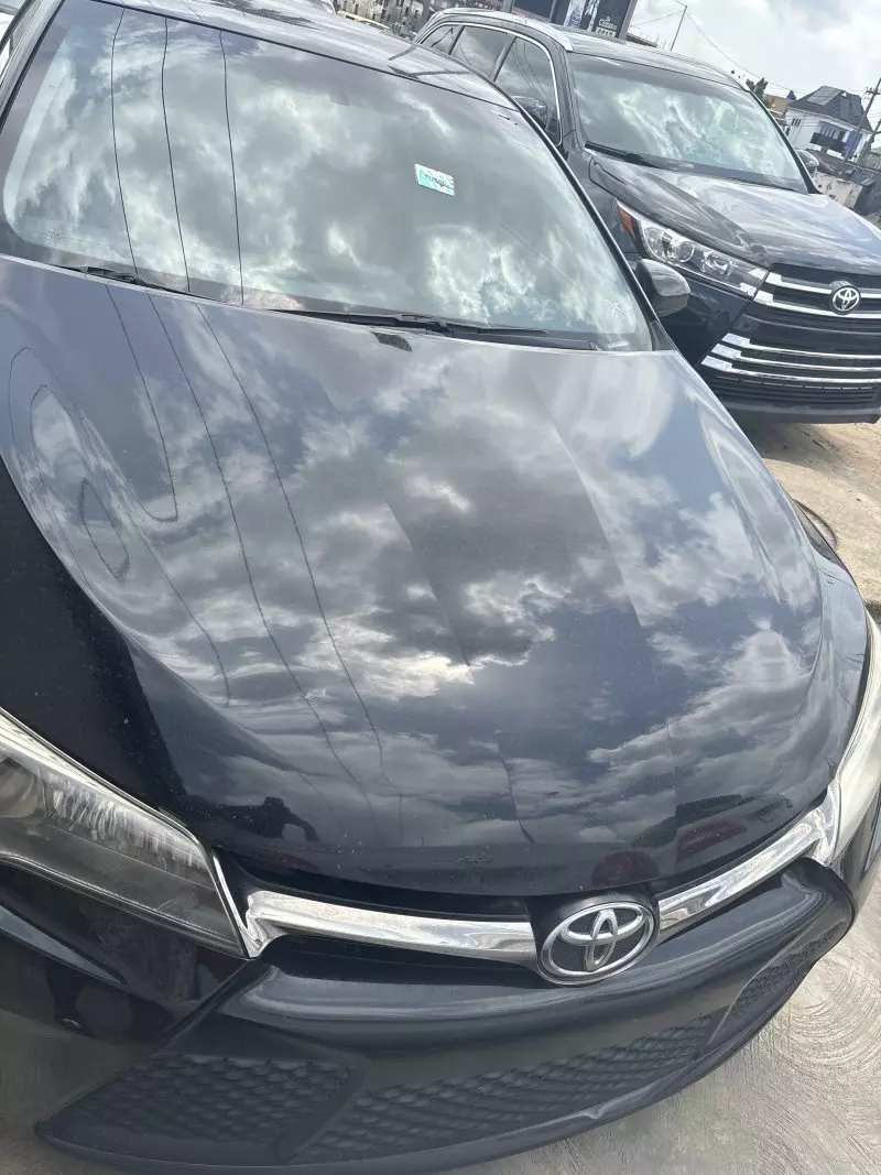 Toyota Camry   - 2017