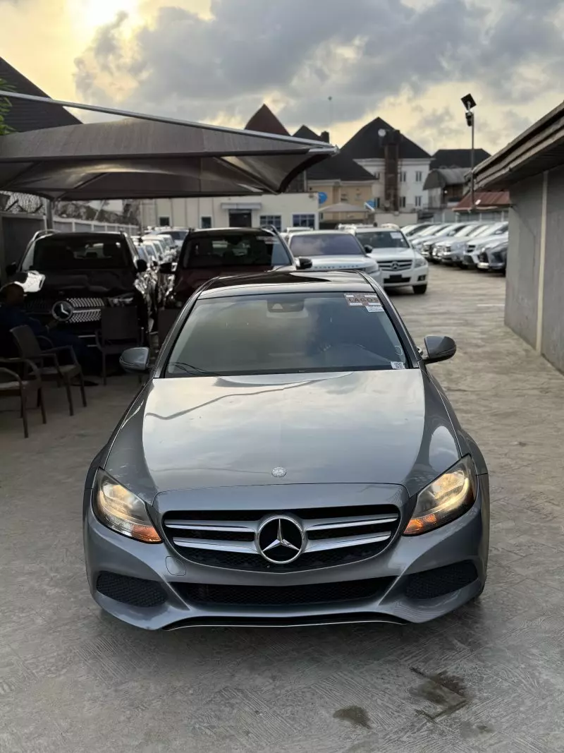 Mercedes-Benz C 300   - 2016