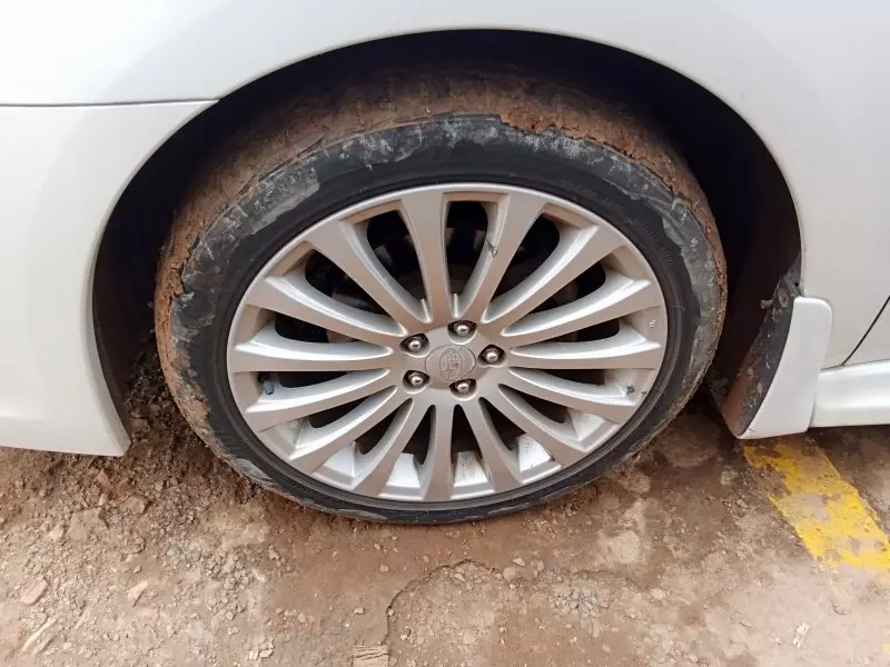 Subaru Legacy   - 2009