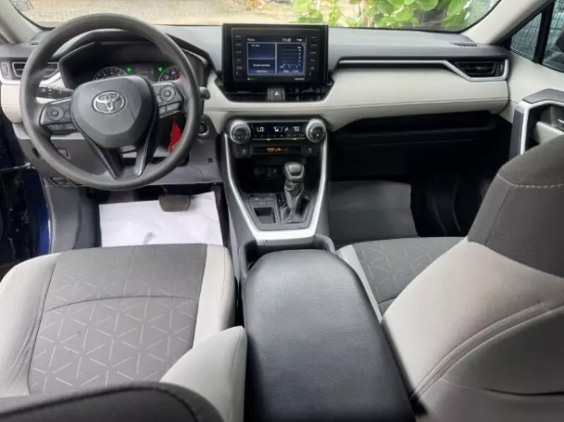 Toyota RAV4   - 2021