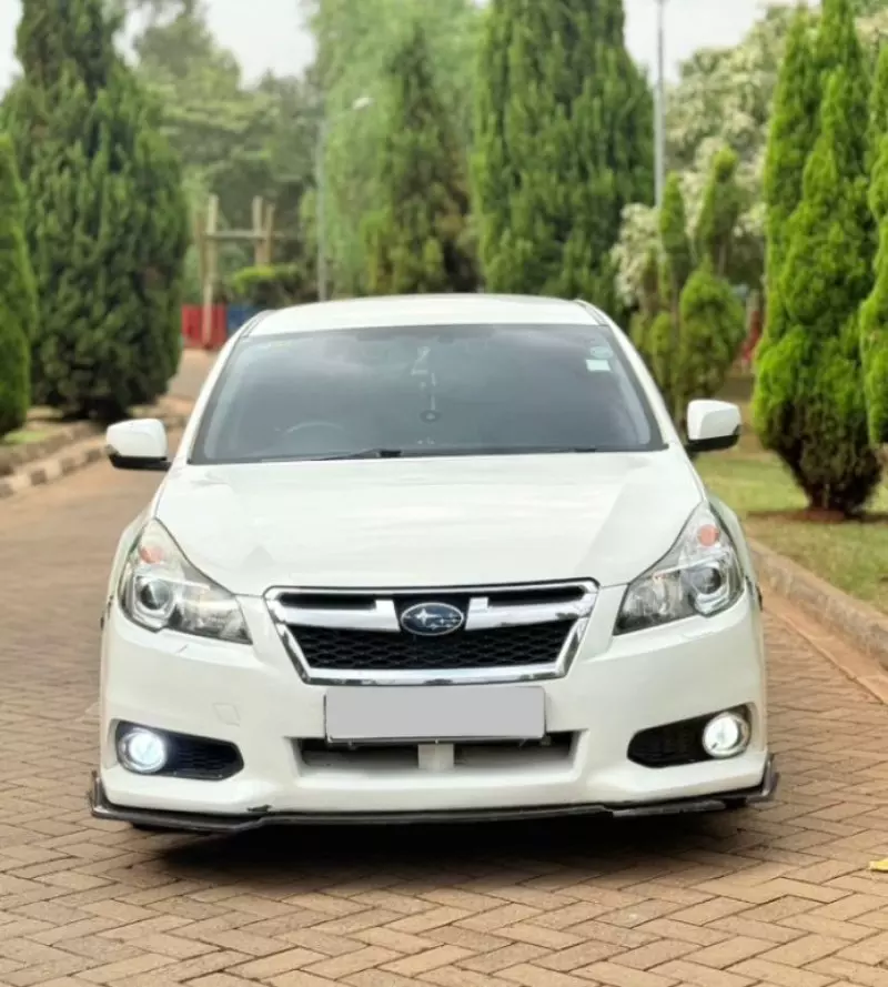 Subaru Legacy   - 2014