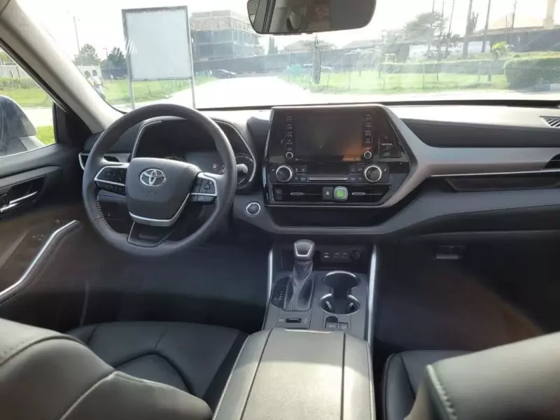 Toyota Highlander   - 2022