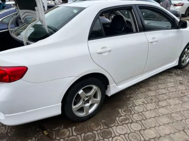 Toyota corolla   - 2008
