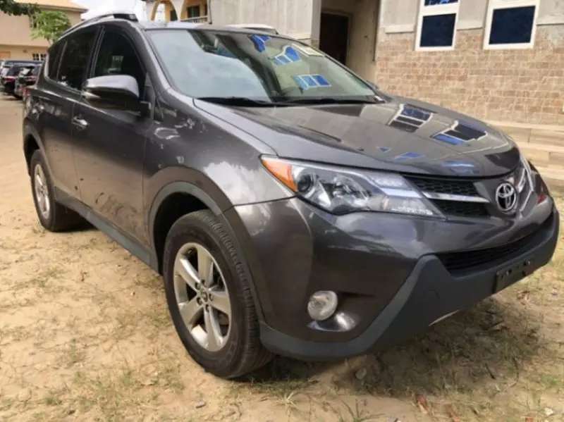 Toyota RAV4   - 2015