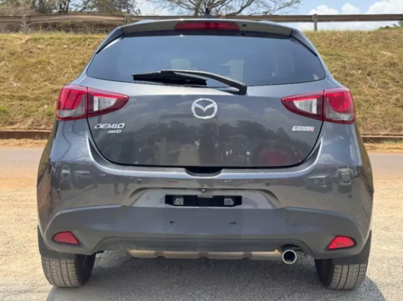 Mazda Demio   - 2017