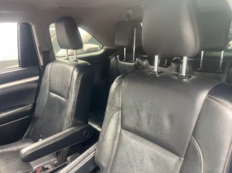 Toyota Highlander   - 2016