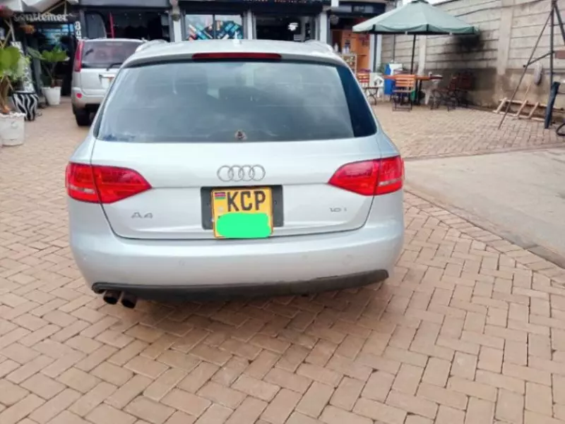 Audi A4   - 2012