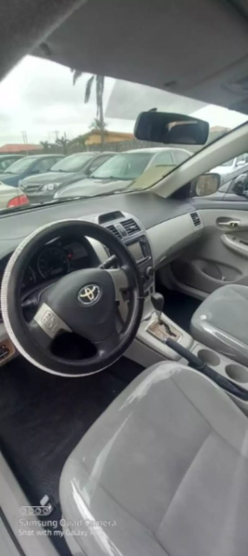 Toyota Corolla   - 2010