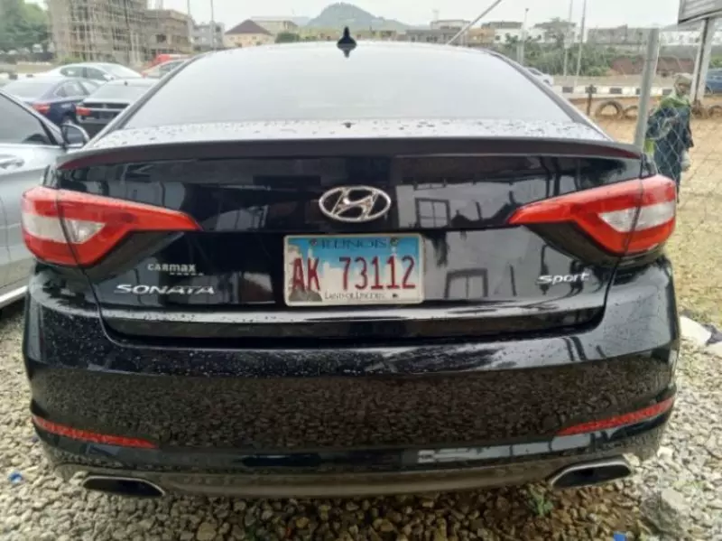 Hyundai Sonata   - 2015