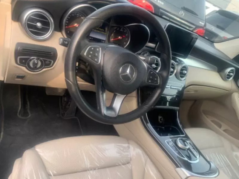 Mercedes-Benz GLC 300   - 2018