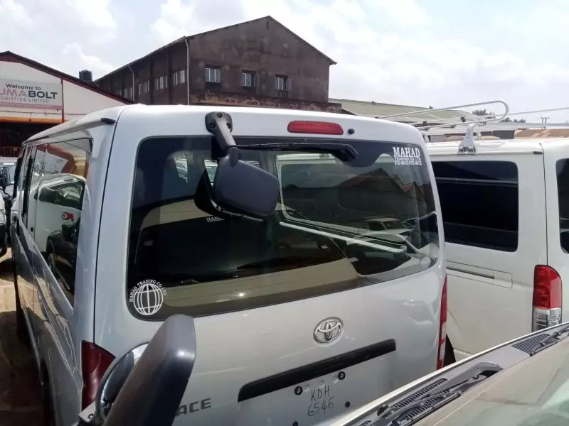 Toyota Hiace   - 2013