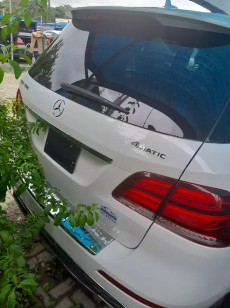 Mercedes-Benz GLE 400   - 2019