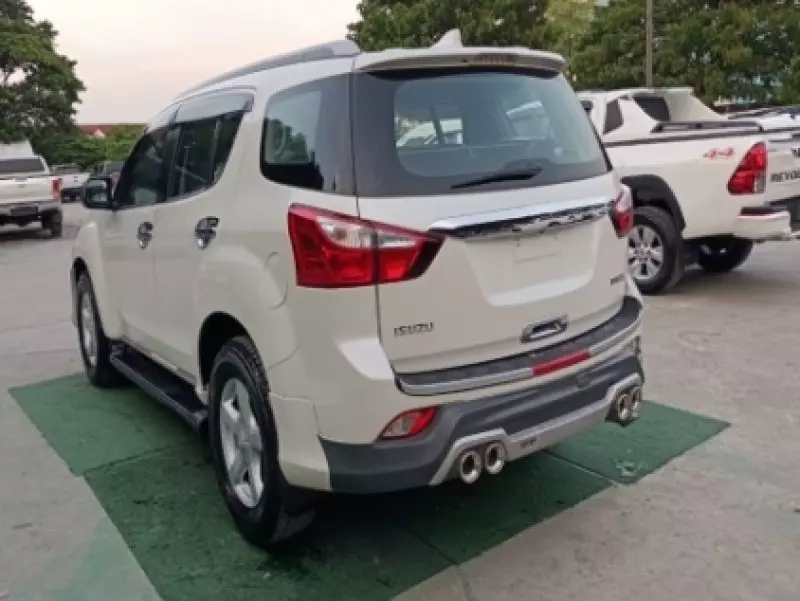 Isuzu MUX   - 2015
