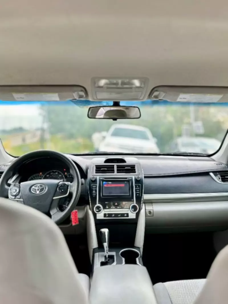 Toyota Camry   -