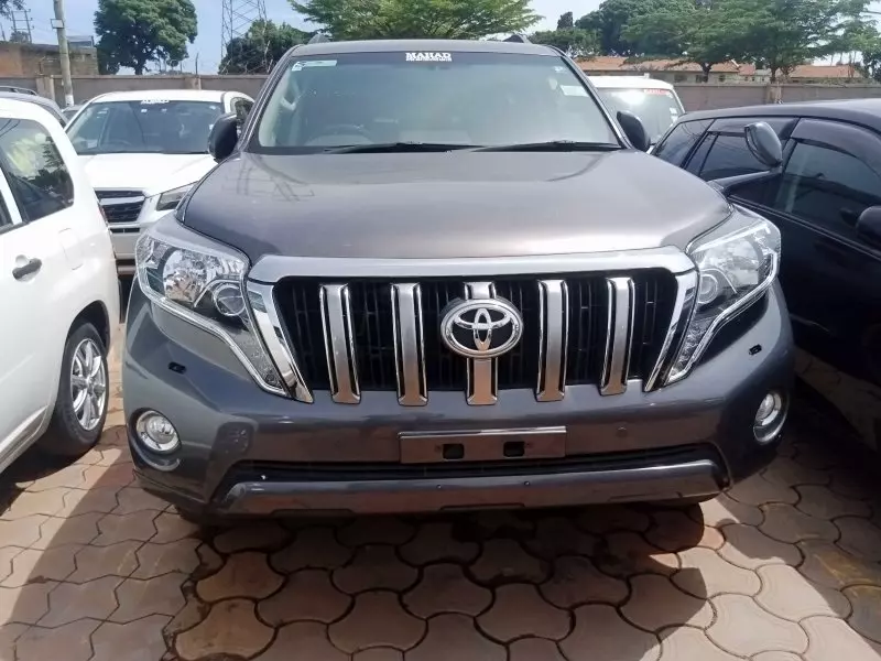 Toyota Landcruiser Prado   - 2015