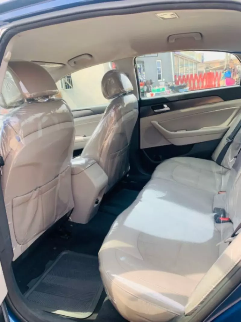 Hyundai Sonata - 2015