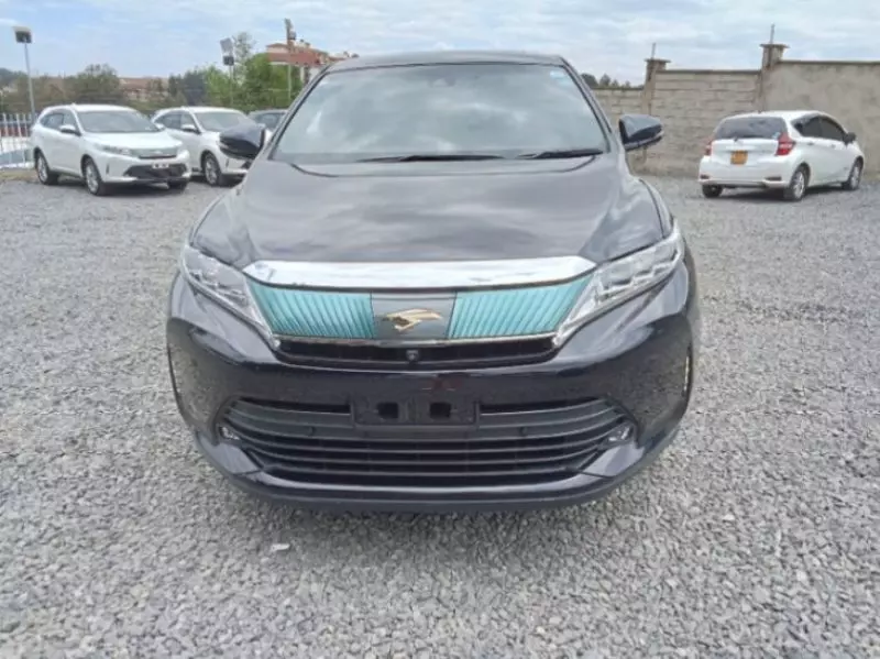 Toyota Harrier   - 2018