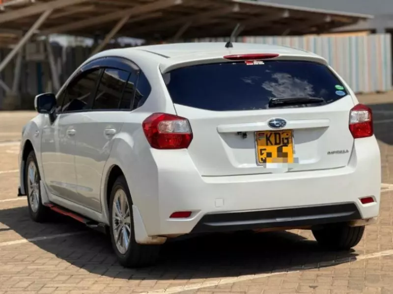 Subaru Impreza   - 2014