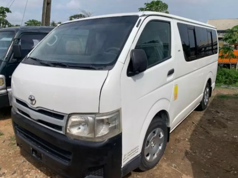 Toyota Hiace   - 2008