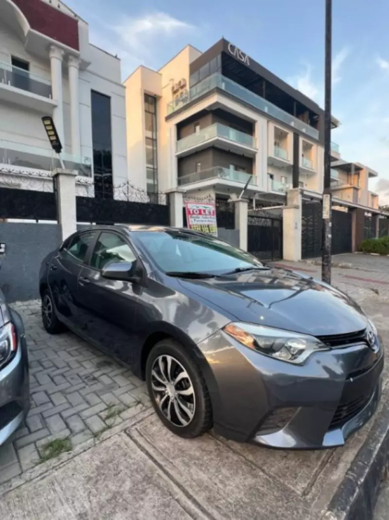 Toyota corolla   - 2015
