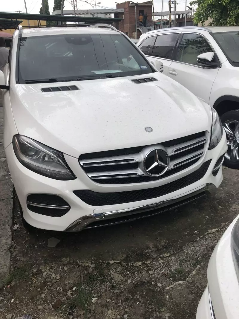 Mercedes-Benz GLE 350   - 2016