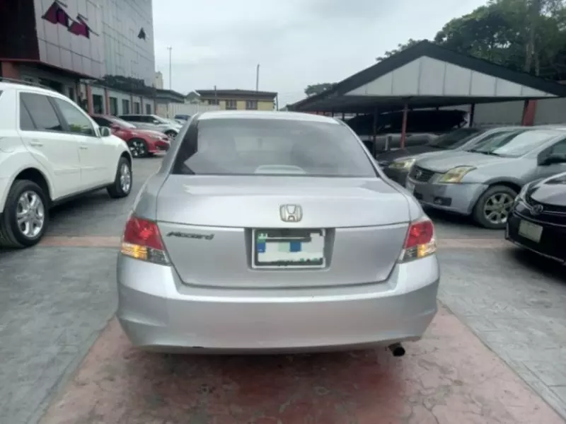 Honda Accord   - 2008