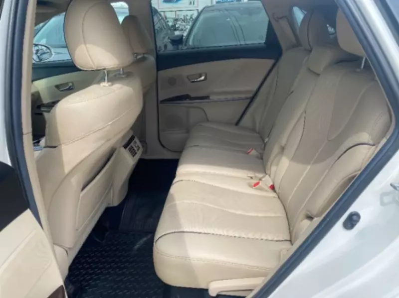 Toyota Venza   - 2015