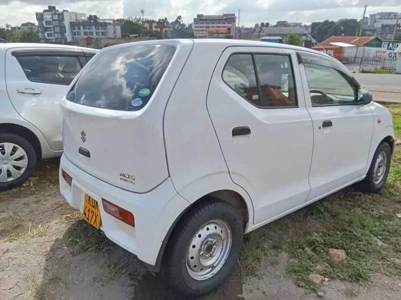 SUZUKI alto
