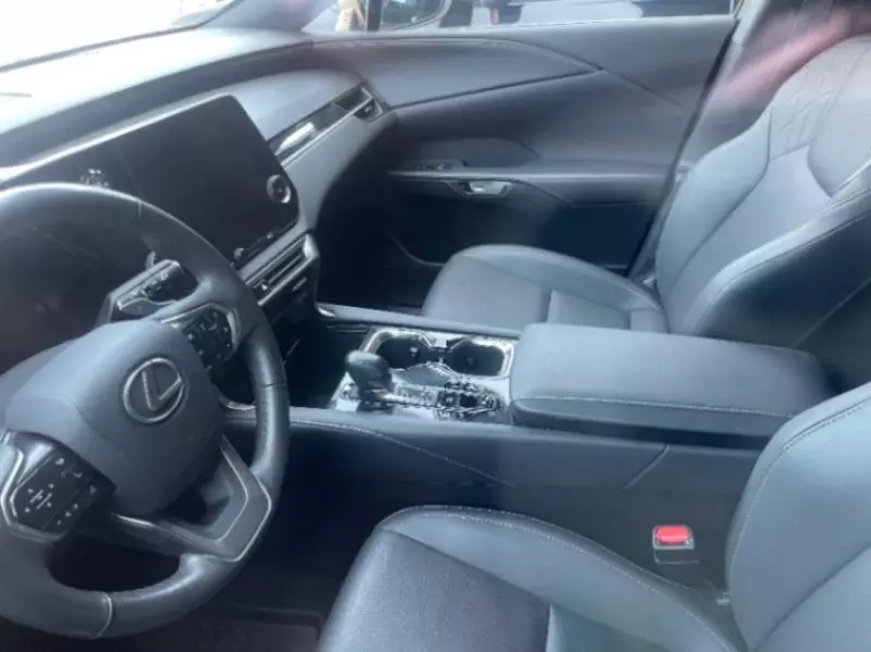 Lexus RX   - 2024