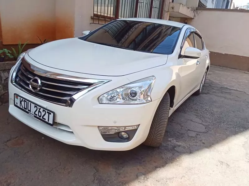 Nissan Teana